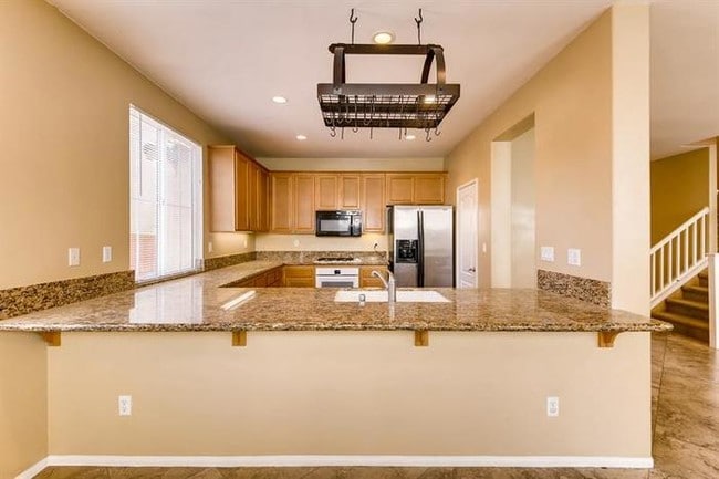 Building Photo - 31594 Six Rivers Ct, Temecula, CA, 92592