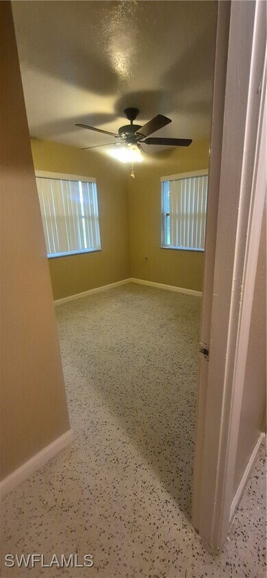 Foto del edificio - 8251 Aviary St