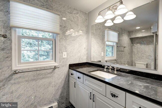 Building Photo - 929 Woburn Ct