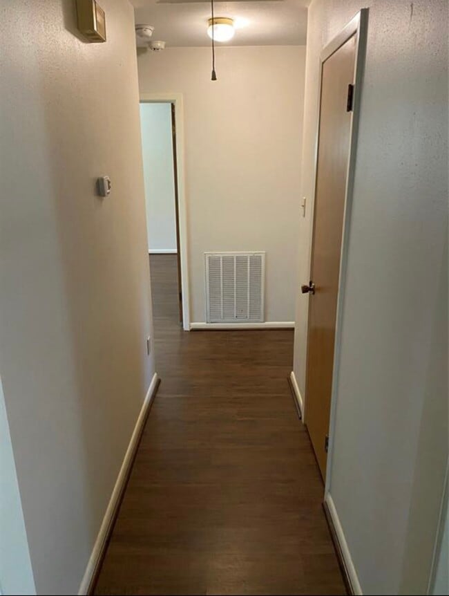 Building Photo - 1116 Frances Dr