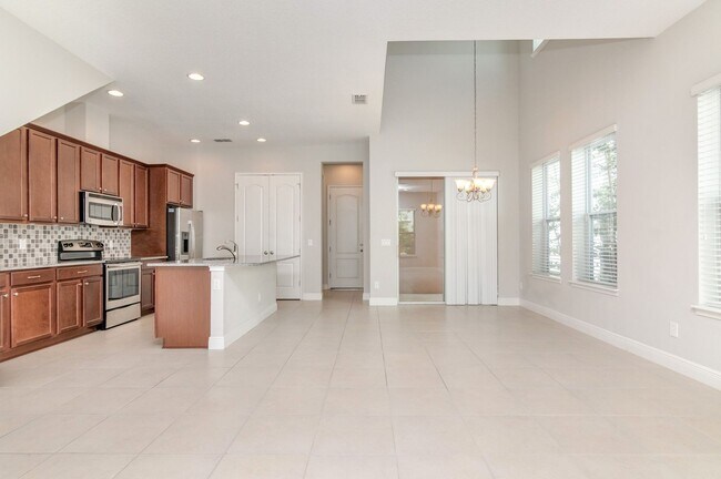 Foto del edificio - Beautiful 3 Bed/2.5 Bath Townhome for Rent...