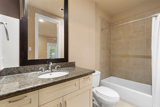 Building Photo - 9125 Harbor Hills Dr