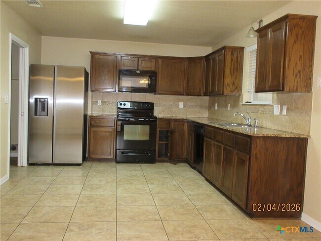 Foto del edificio - 6812 Alvin Dr