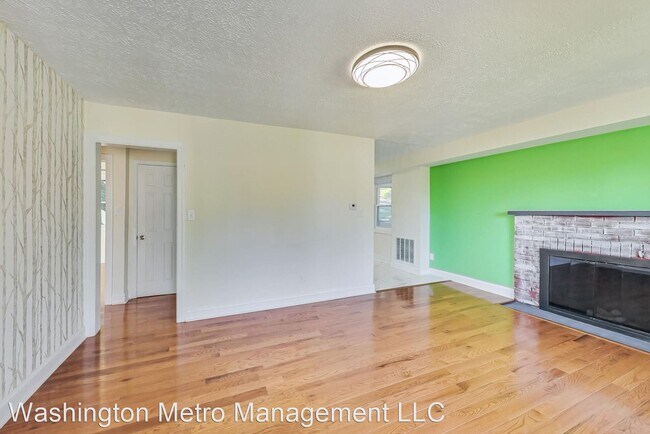 Building Photo - 5 br, 3 bath House - 6401 Kilmer Street