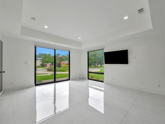 Foto del edificio - 11248 Jamestown Rd