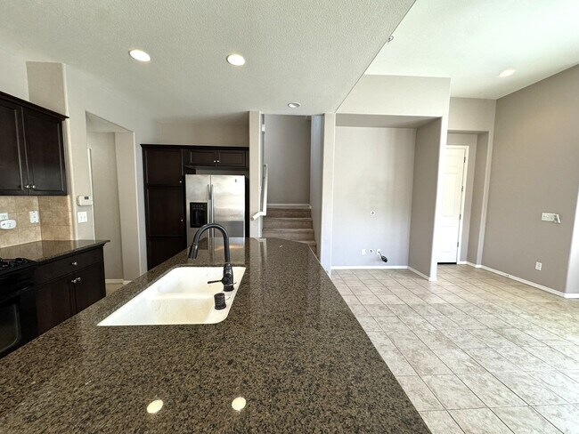 Foto del edificio - 4060 Trenton Ave