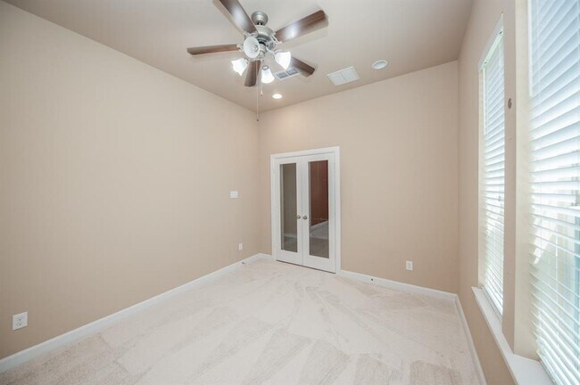 Building Photo - 3310 Belmont River Ln