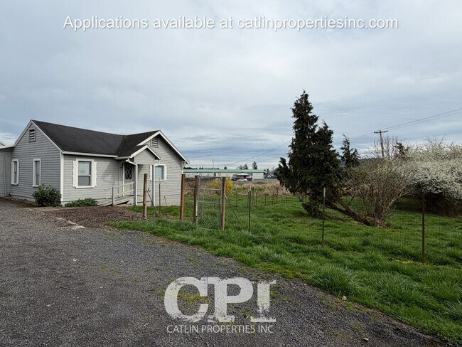 Building Photo - 5824 Ocean Beach Hwy