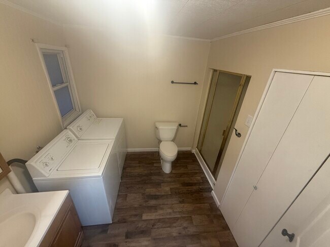Baño - 192 Mahanoy St