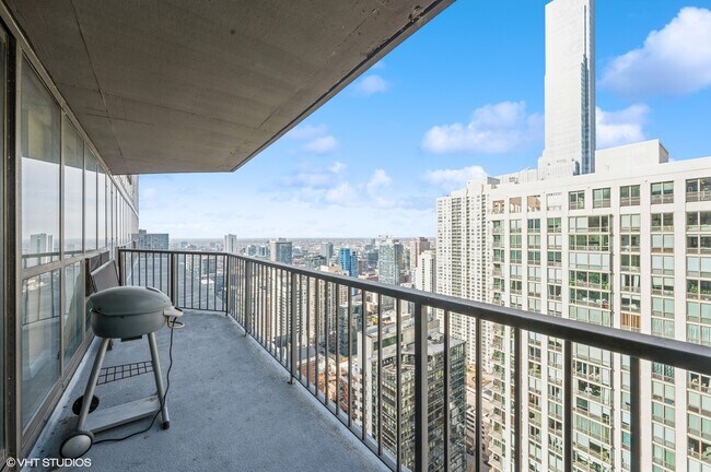 Foto del edificio - 10 E Ontario St