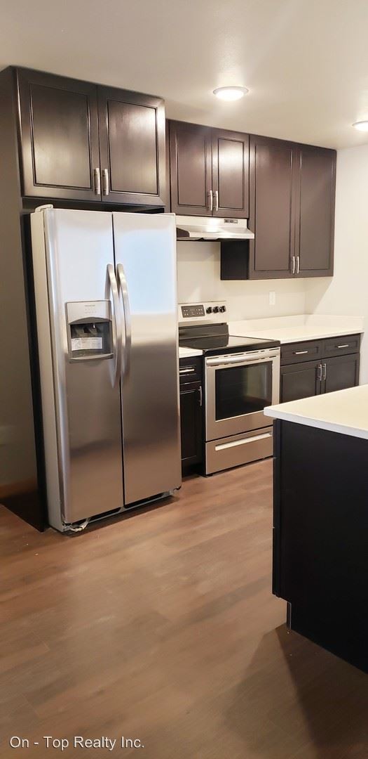 Building Photo - 2 br, 1 bath Apartment - 605 S. Helena