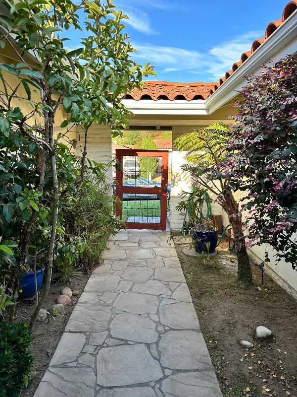 Building Photo - 3962 Mt Albertine Way