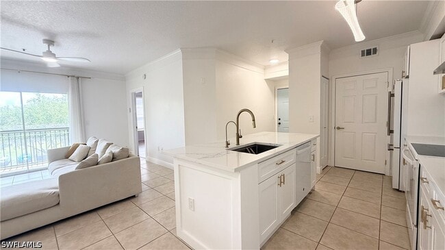 Building Photo - 11500 Villa Grand