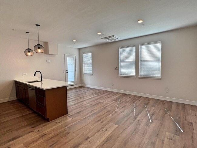 Building Photo - 3327 Tejon St