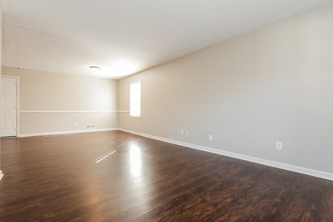 Building Photo - 4711 Pebble Ct