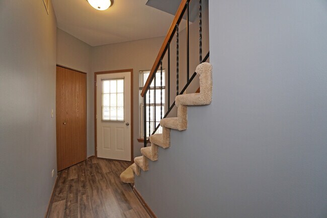 Foto del edificio - 1606 Woodhaven Ct