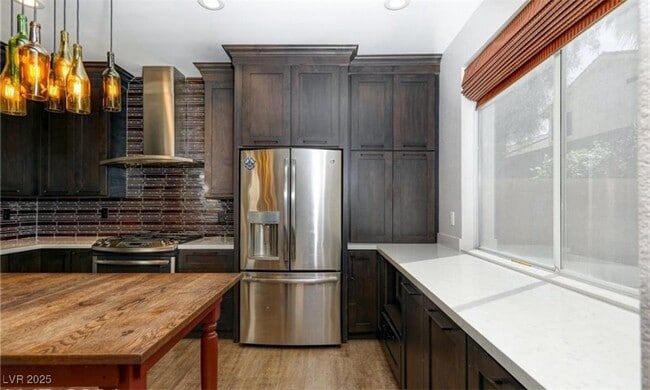 Foto del edificio - 135 Pebble Ridge Rd