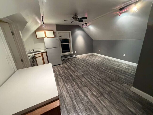 Foto del edificio - 8 Central St