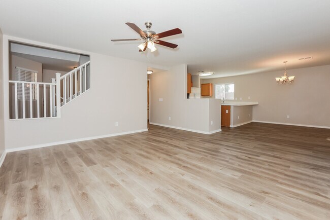 Building Photo - 24455 N Good Pasture Ln