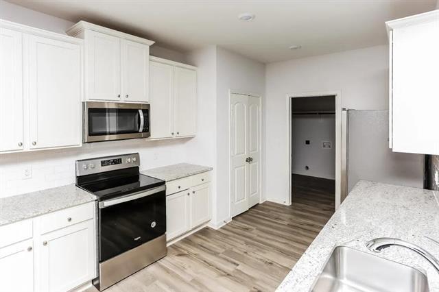 Foto del edificio - 1040 Wheatfield Ln