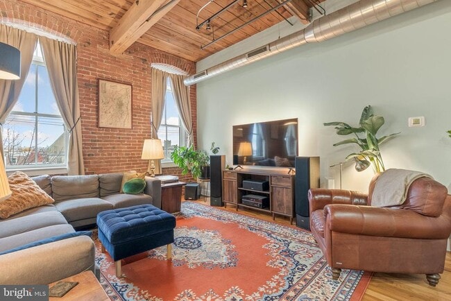 Foto del edificio - 2551 Trenton Ave