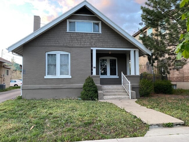 Building Photo - 167 E 400 N