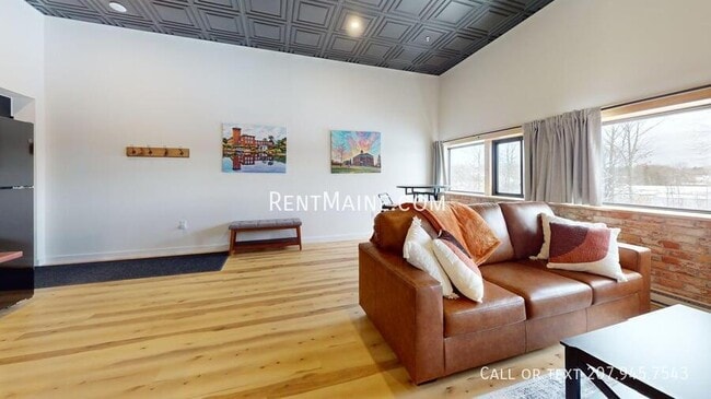 Building Photo - 113 N Lancey St