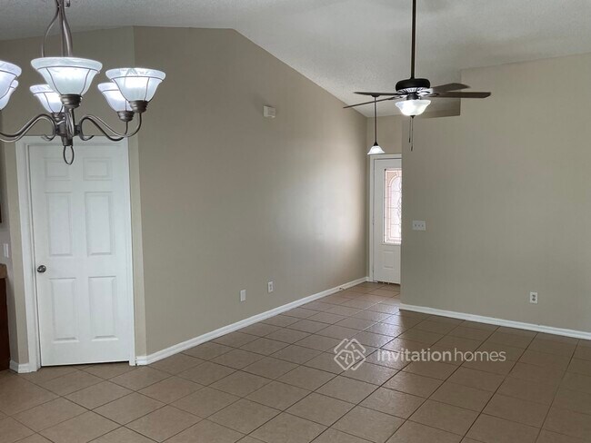 Foto del edificio - 2830 Chalmer St