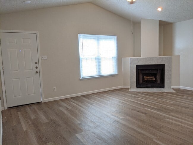 Building Photo - 3710 Trotwood Trl