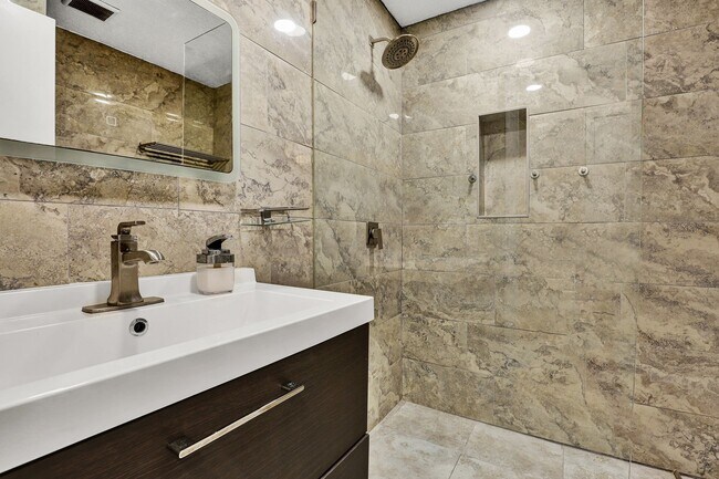Building Photo - 149 Southwind Cir