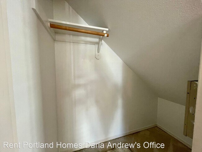Foto del edificio - 3 br, 2 bath House - 2948 NE Lange Court