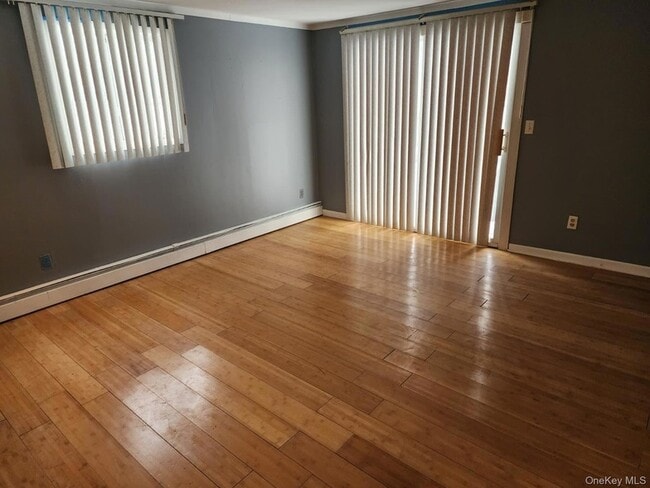 Photo - 1570 Kenneth Ave Apartment