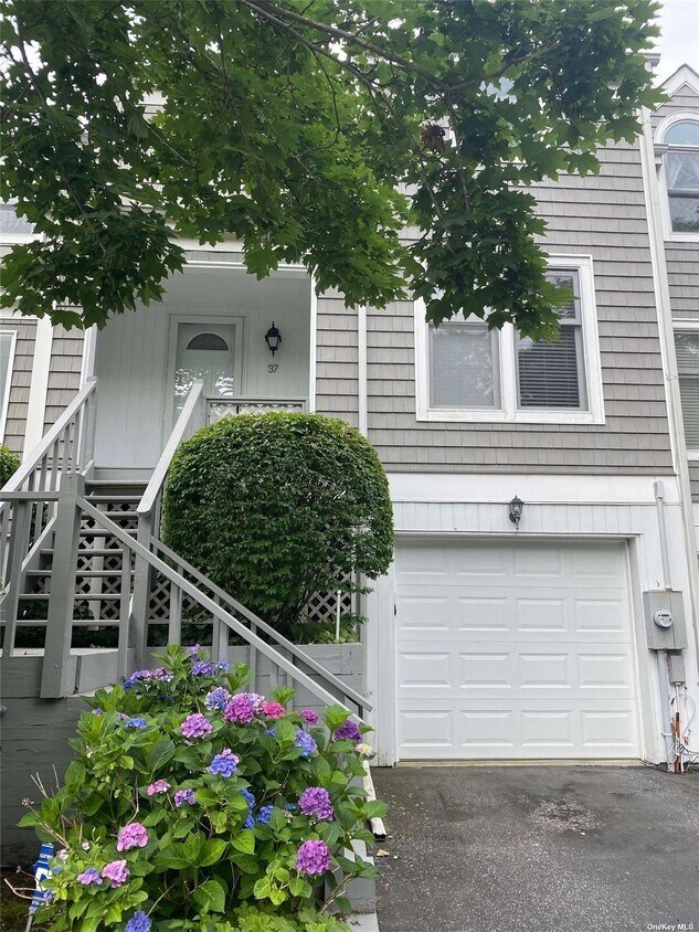 37 Sea Ct Ln, Port Jefferson, NY 11777 Condo for Rent in Port Jefferson, NY