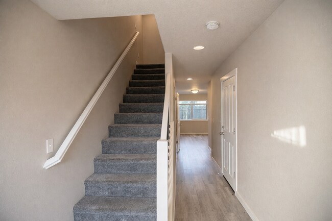 Foto del edificio - 5917 NE 71st Ct