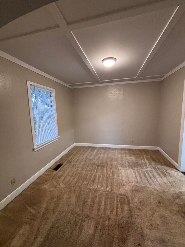 Foto del edificio - 3 Bed 1 Bath House