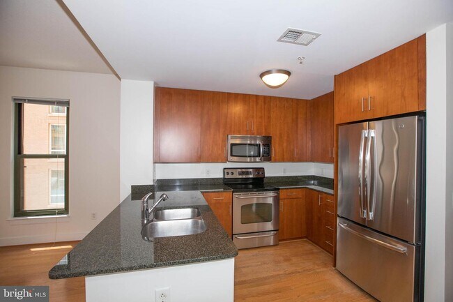 Foto del edificio - 910 M St NW