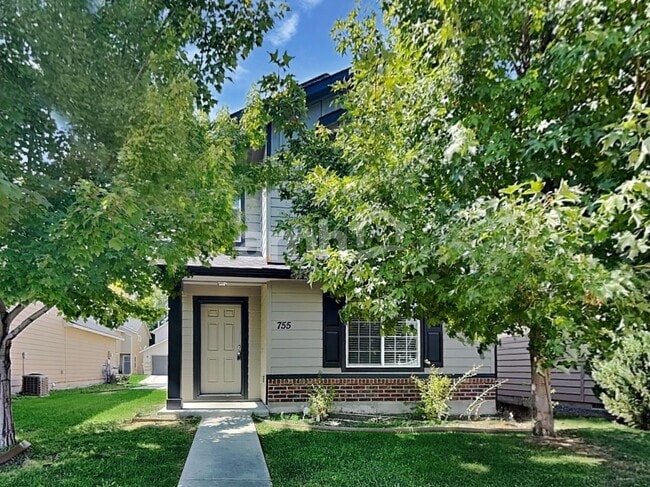 Building Photo - 755 N Manship Ave