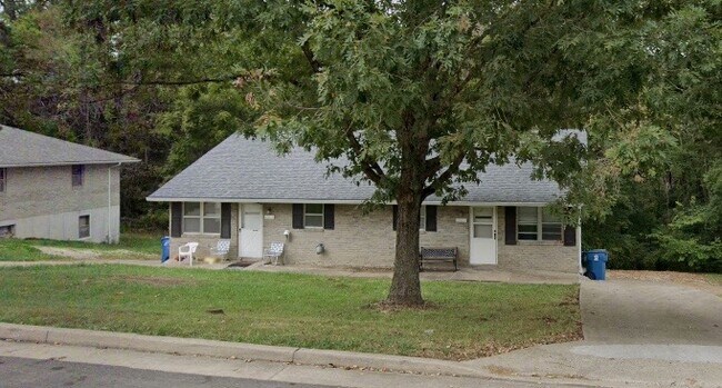 Foto del edificio - 450 Hutton Ln