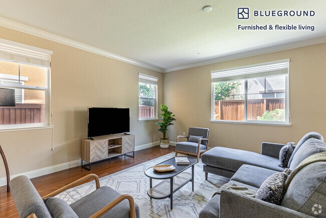 Building Photo - 5018 Osborne Cir