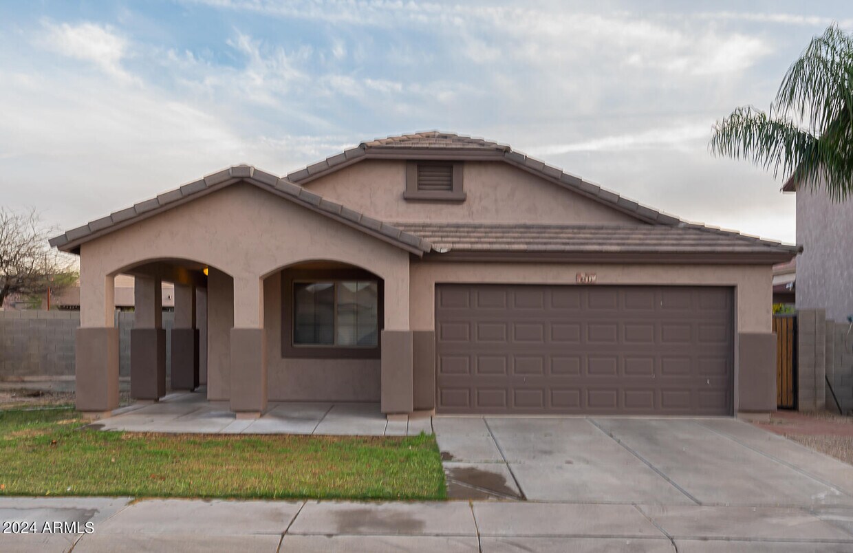Foto principal - 2533 W Carter Rd