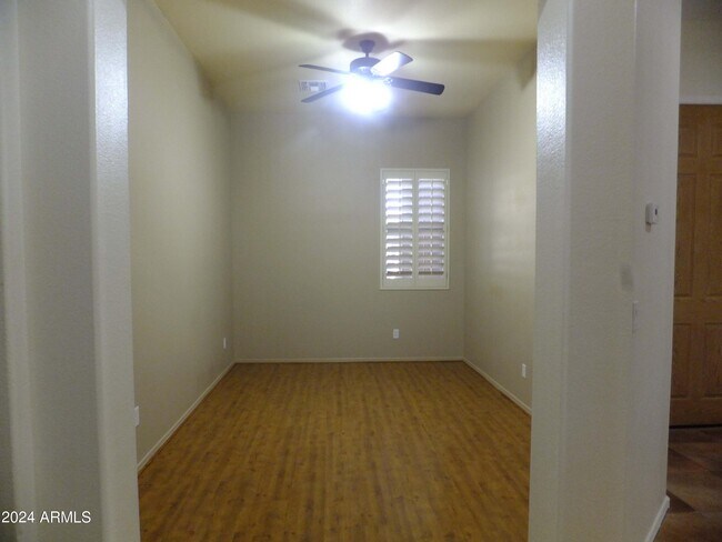 Building Photo - 1716 E Hawken Pl
