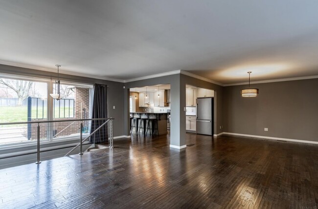Building Photo - 3501 Spy Run Hill Dr