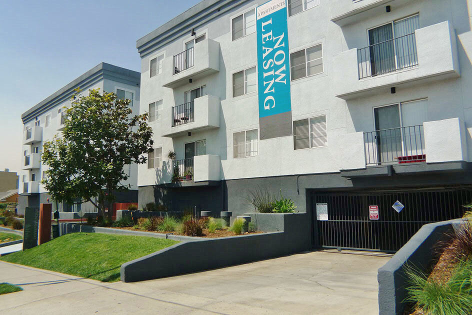 Villa De Adel Apts Apartments 245 N Alvarado St Los Angeles, CA