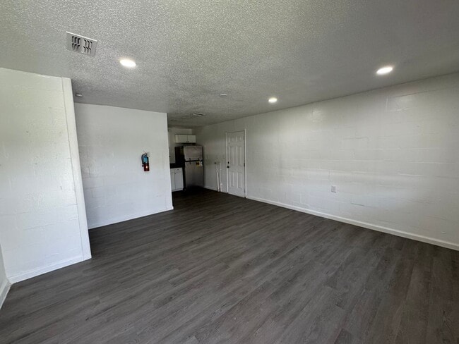 Building Photo - 170 Horizon Cir SW