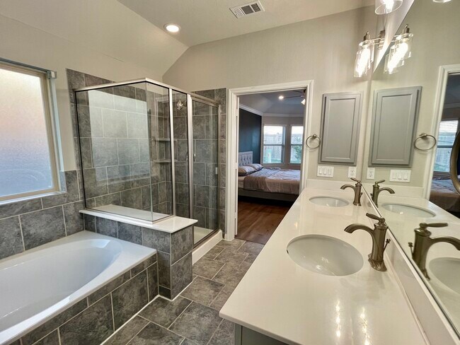 Building Photo - 30104 Prairie Creek Ct