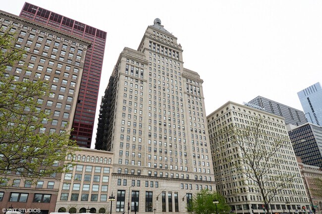 Foto del edificio - 310 S Michigan Ave