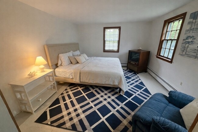 Building Photo - 15 Myrtle Dr