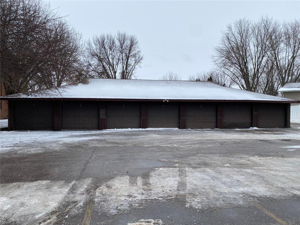 Foto del edificio - 901 Country Club Dr