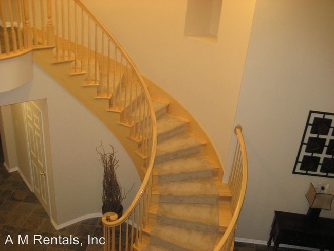 Building Photo - 15702 Buxton Dr