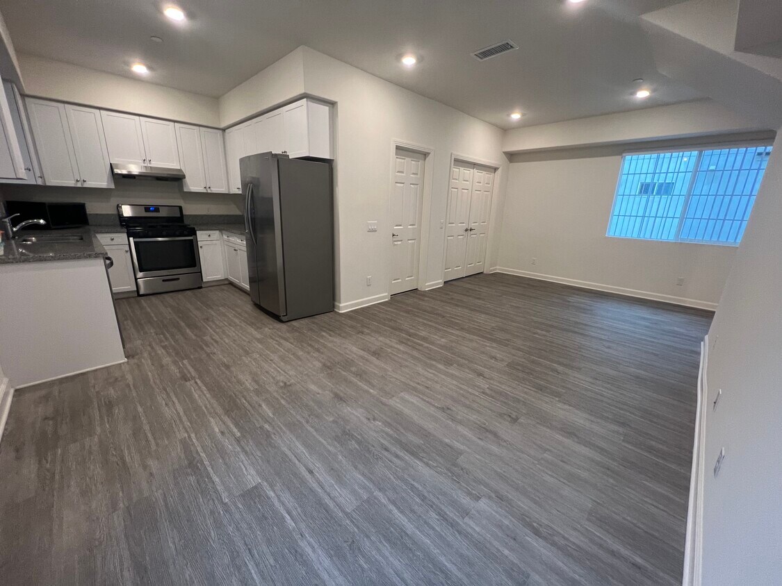 529 Erie St, Pomona, CA 91768 Townhome Rentals in Pomona CA